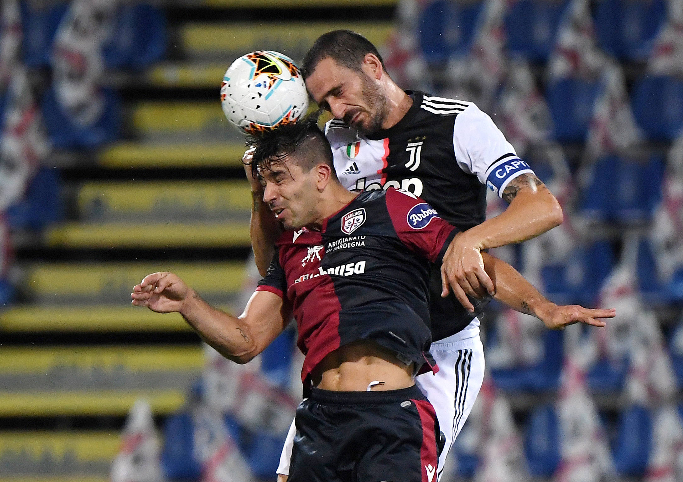 德州游骑兵队宣布将主场搬迁至具备顶棚的新球场